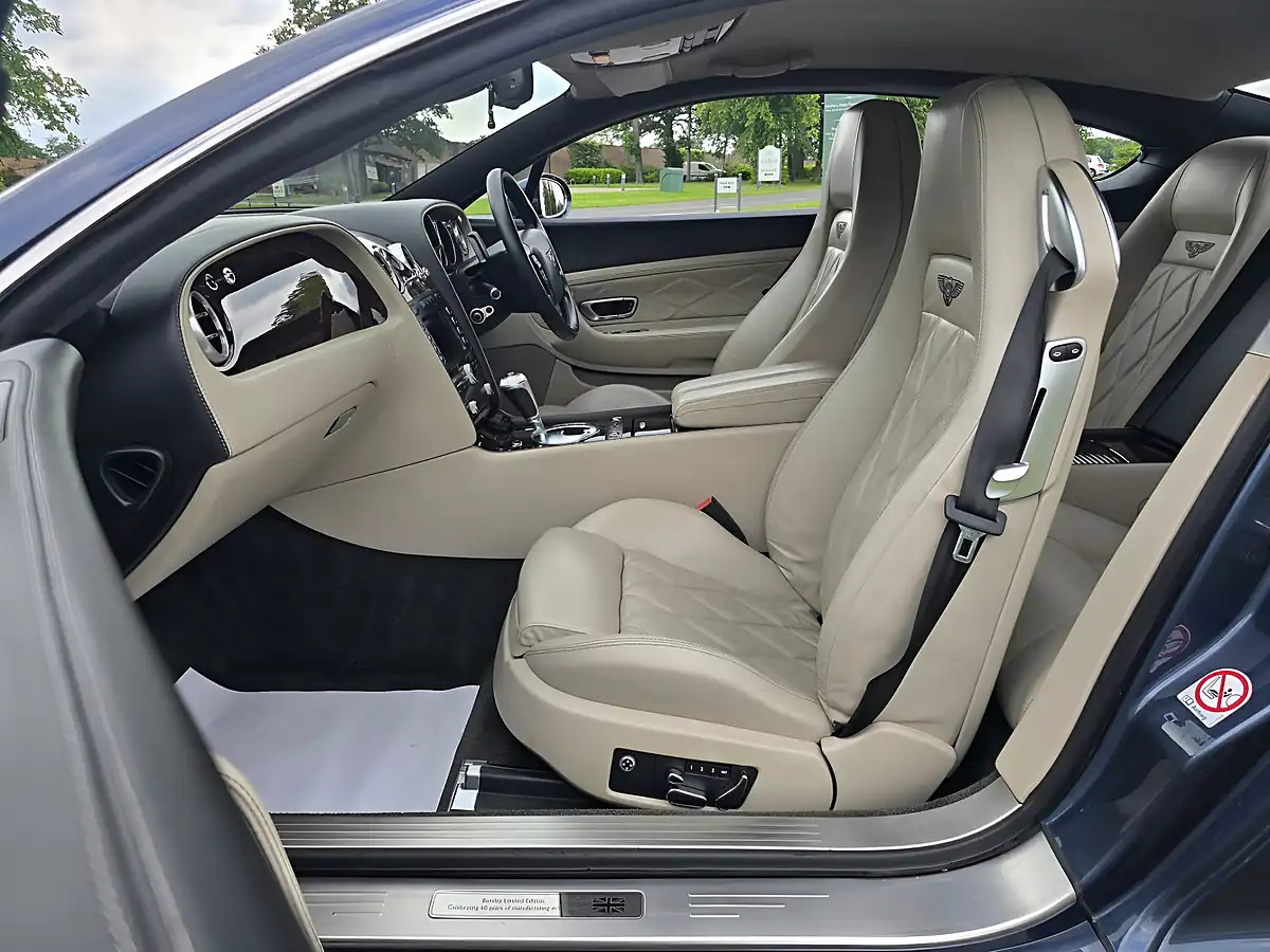 Used 2006 Bentley Continental Diamond Series Blue - Interior and Exterior details 14