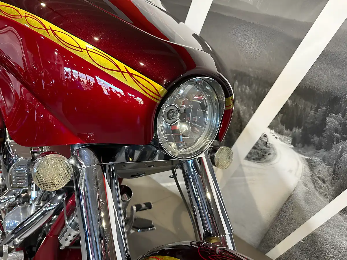 Used 2006 Big Dog Bulldog Custom Red - Interior and Exterior details 17
