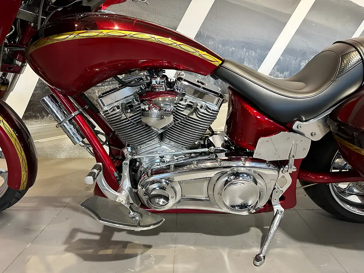 Used 2006 Big Dog Bulldog Custom Red - Interior and Exterior details 6