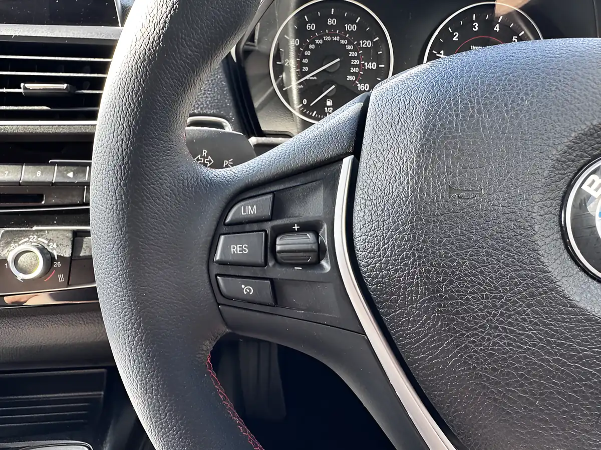 Used 2006 BMW 1 Series Sport Grey - Interior and Exterior details 14