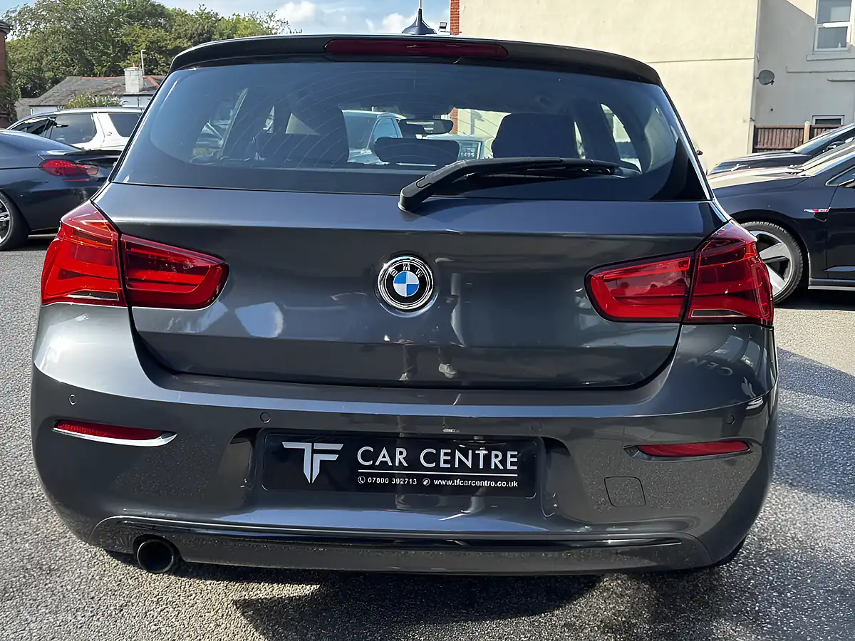 Used 2006 BMW 1 Series Sport Grey - Interior and Exterior details 7