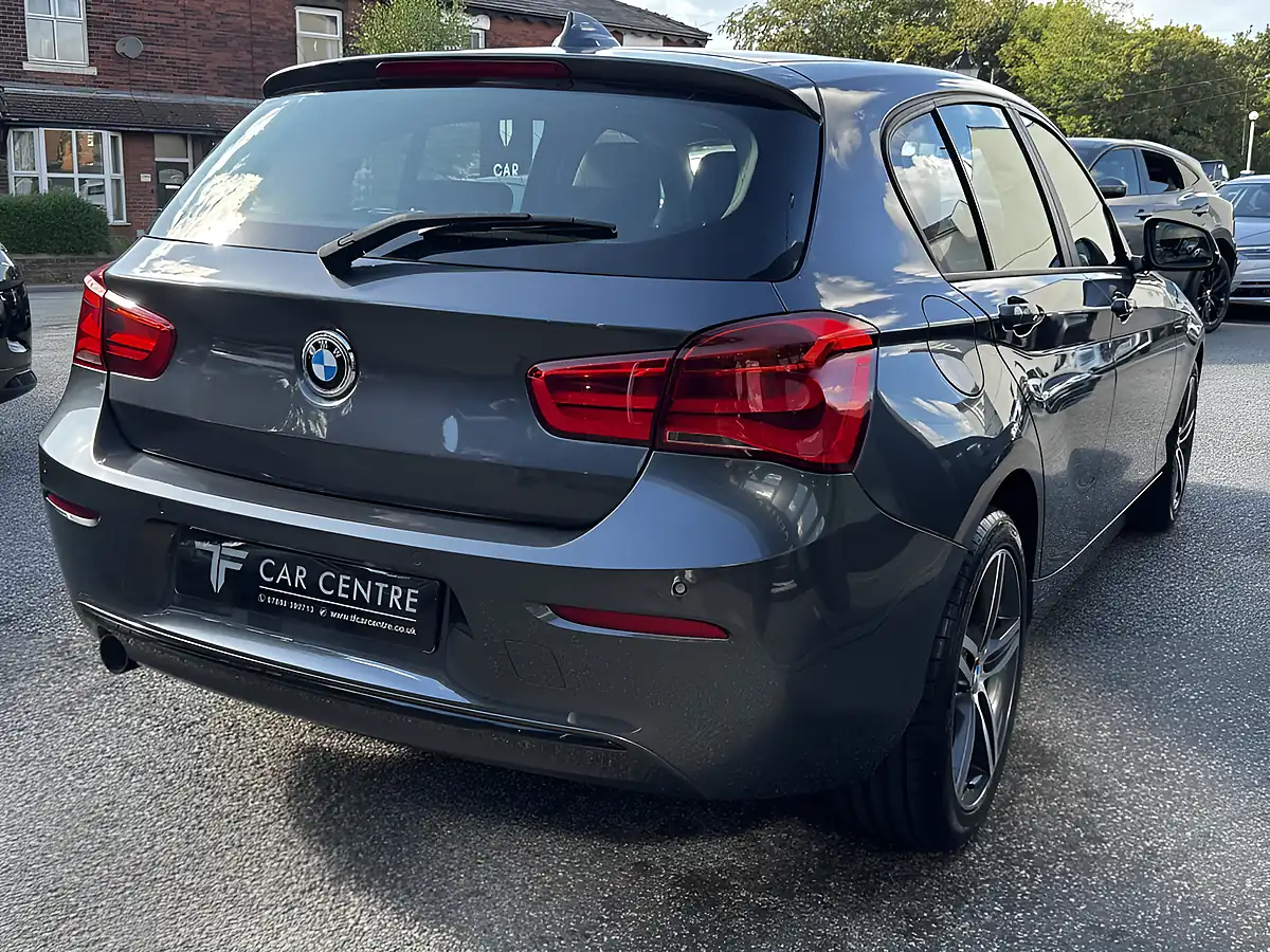 Used 2006 BMW 1 Series Sport Grey - Interior and Exterior details 8