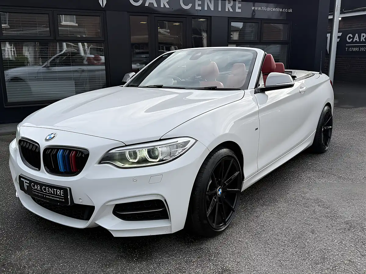 Used 2006 BMW 2 Series Convertible White - Interior and Exterior details 10