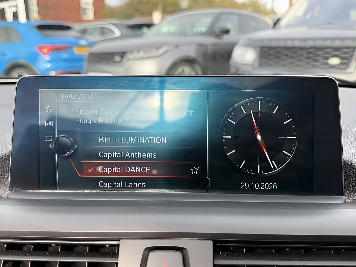 Used 2006 BMW 2 Series Convertible White - Interior and Exterior details 18