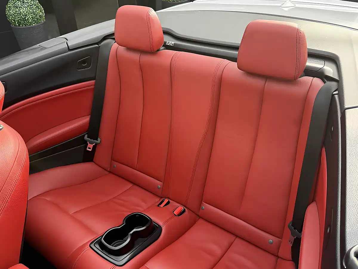 Used 2006 BMW 2 Series Convertible White - Interior and Exterior details 19