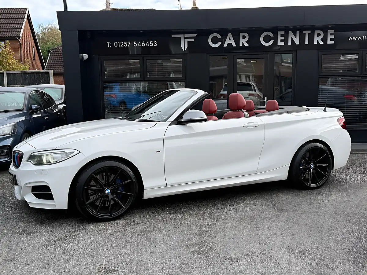 Used 2006 BMW 2 Series Convertible White - Interior and Exterior details 2