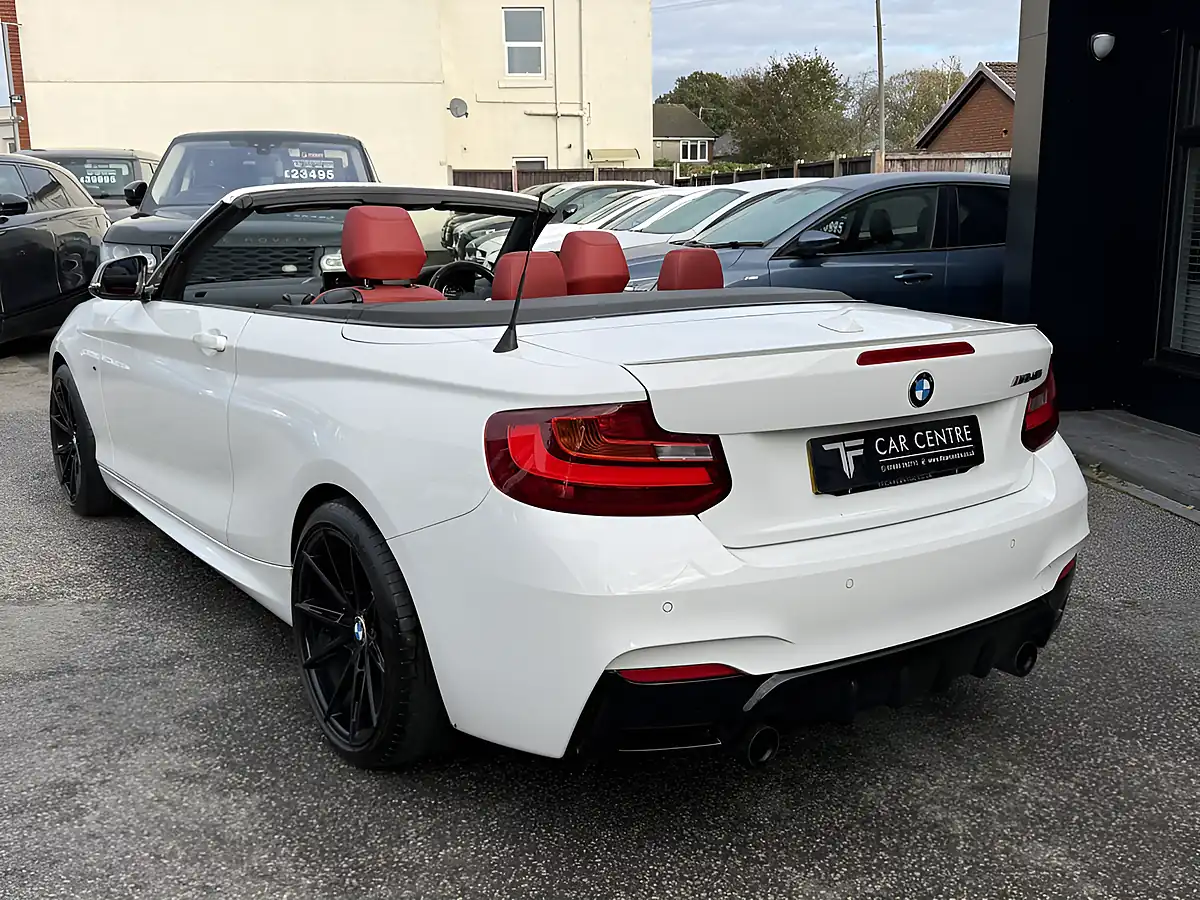 Used 2006 BMW 2 Series Convertible White - Interior and Exterior details 5