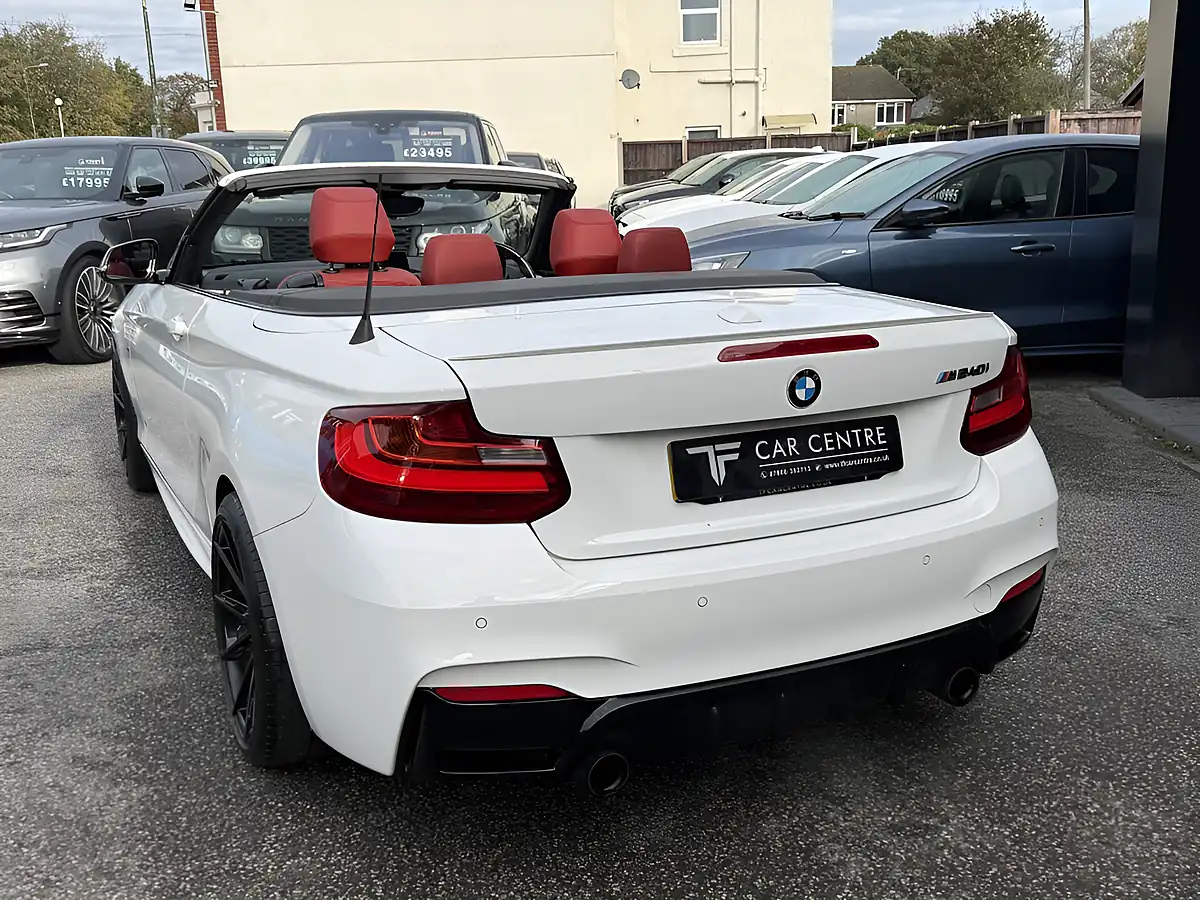 Used 2006 BMW 2 Series Convertible White - Interior and Exterior details 6