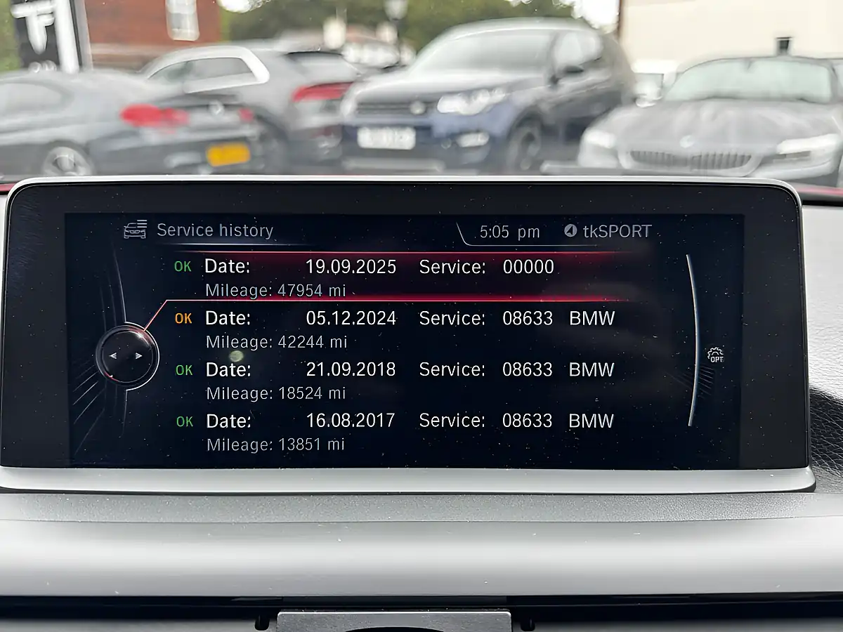 Used 2006 BMW 2 Series M235i Red - Interior and Exterior details 18