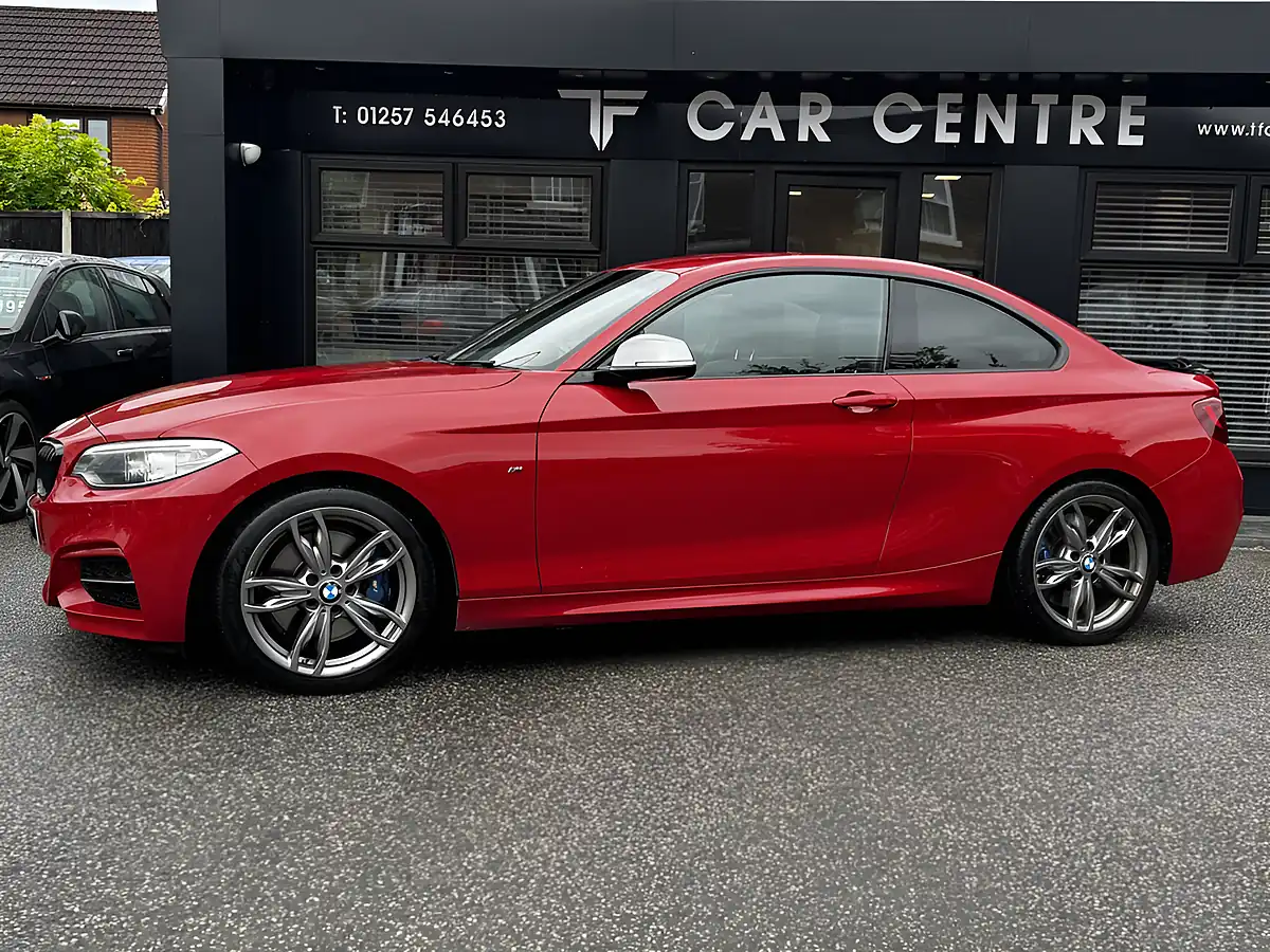 Used 2006 BMW 2 Series M235i Red - Interior and Exterior details 3