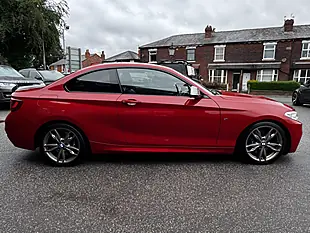 Used 2006 BMW 2 Series M235i Red - Interior and Exterior details 9