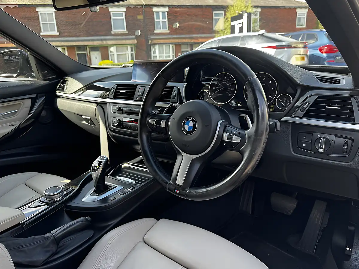 Used 2006 BMW 3 Series M Sport Black Sapphire Metallic - Interior and Exterior details 13