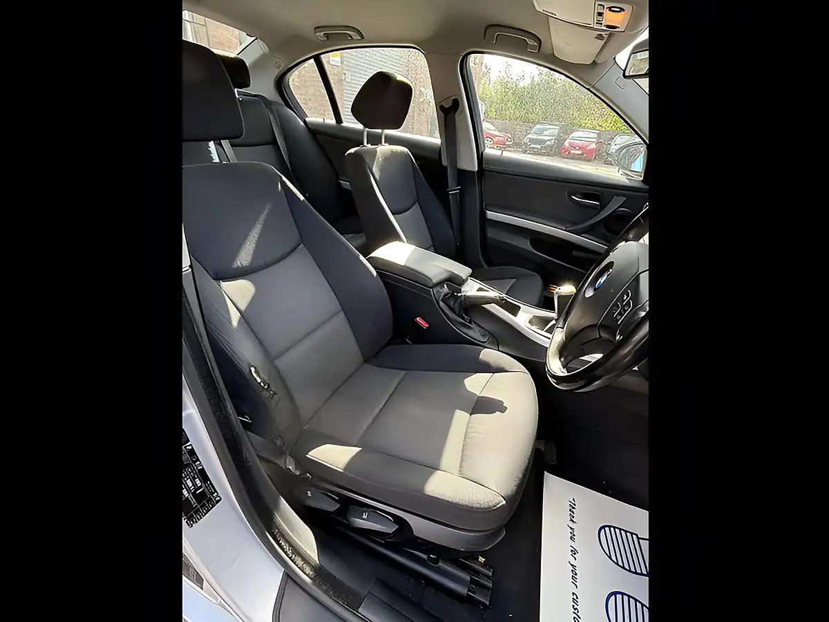 Used 2006 BMW 3 Series Se Silver - Interior and Exterior details 15