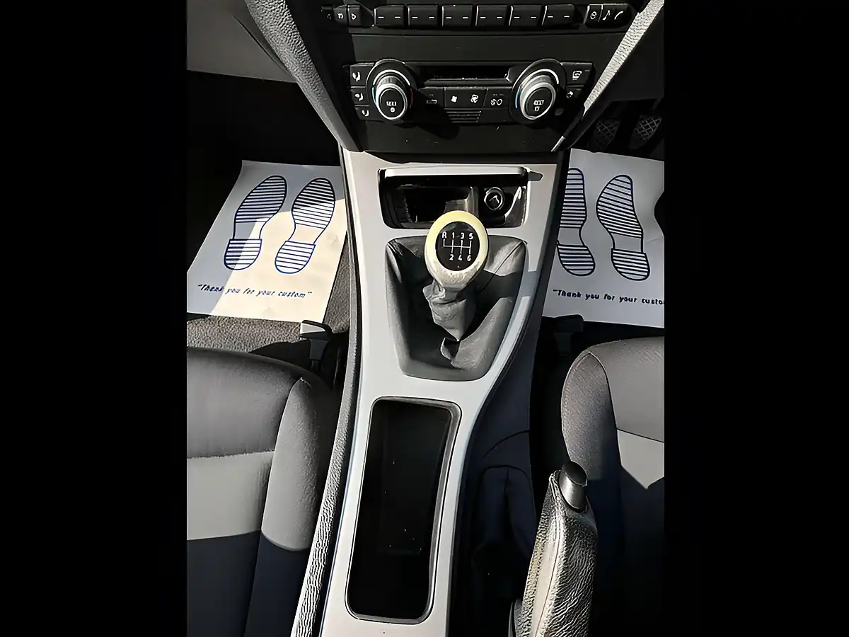 Used 2006 BMW 3 Series Se Silver - Interior and Exterior details 20