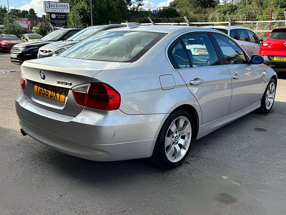 Used 2006 BMW 3 Series Se Silver - Interior and Exterior details 8