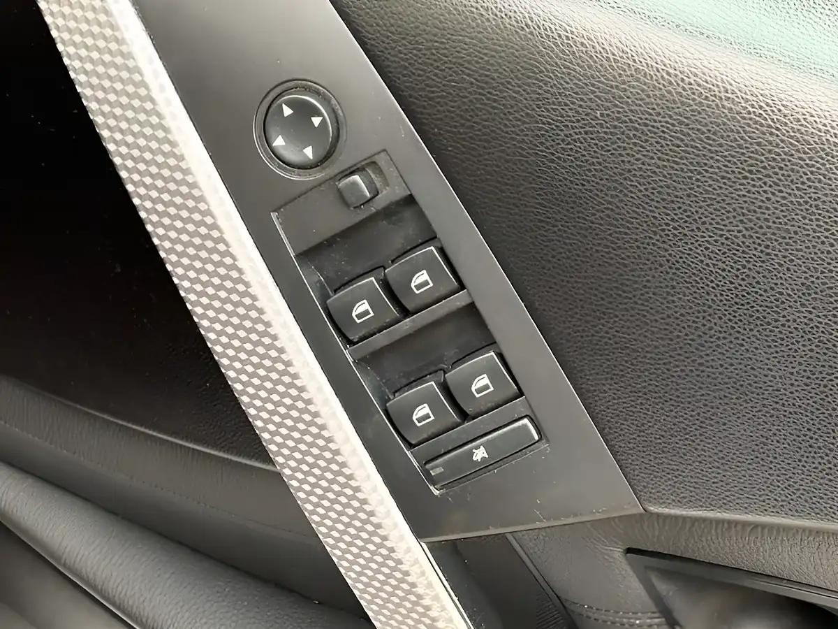 Used 2006 BMW 5 Series M Sport Silver - Interior and Exterior details 17