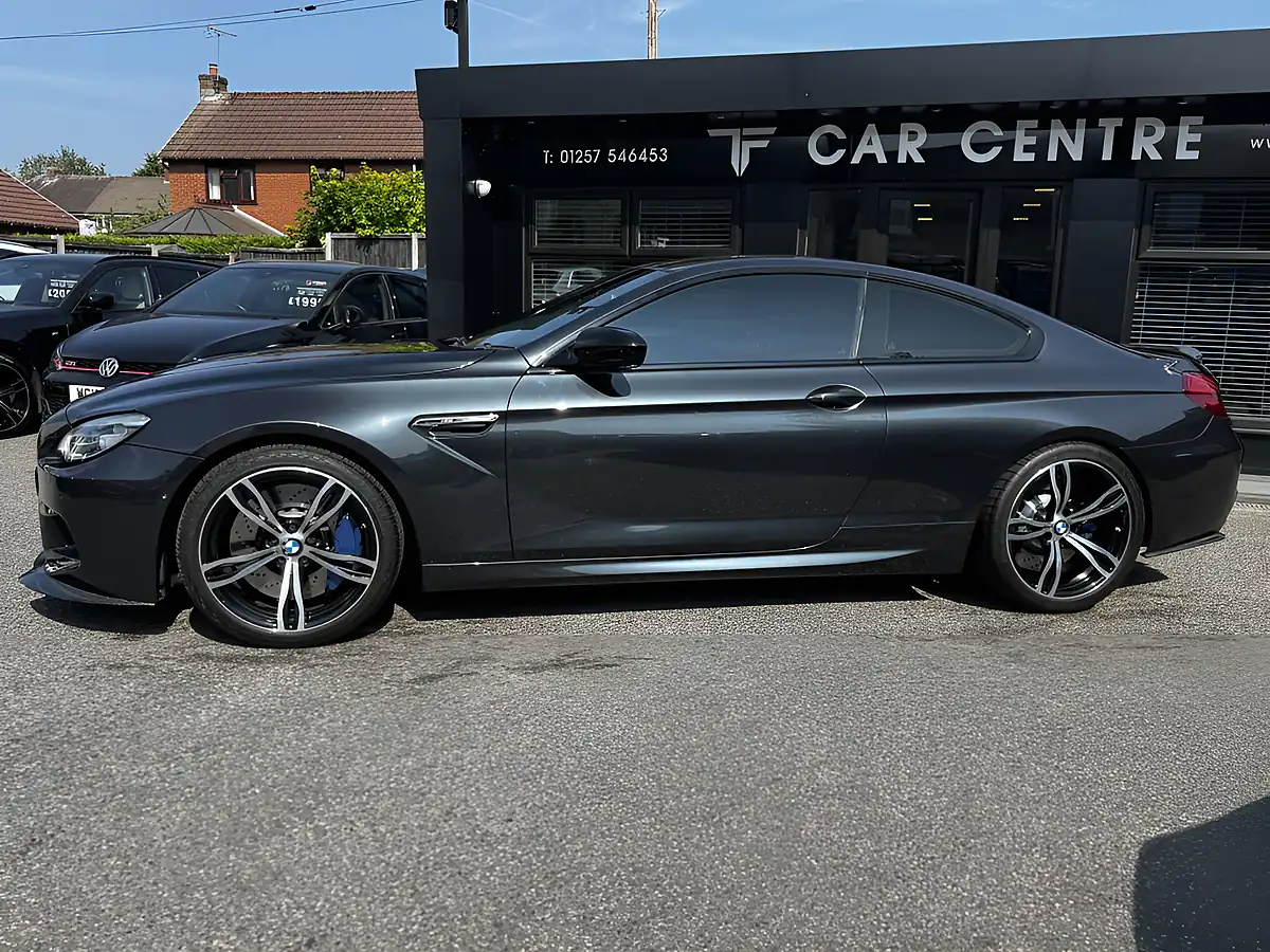 Used 2006 BMW 6 Series M6 Grey - Interior and Exterior details 3
