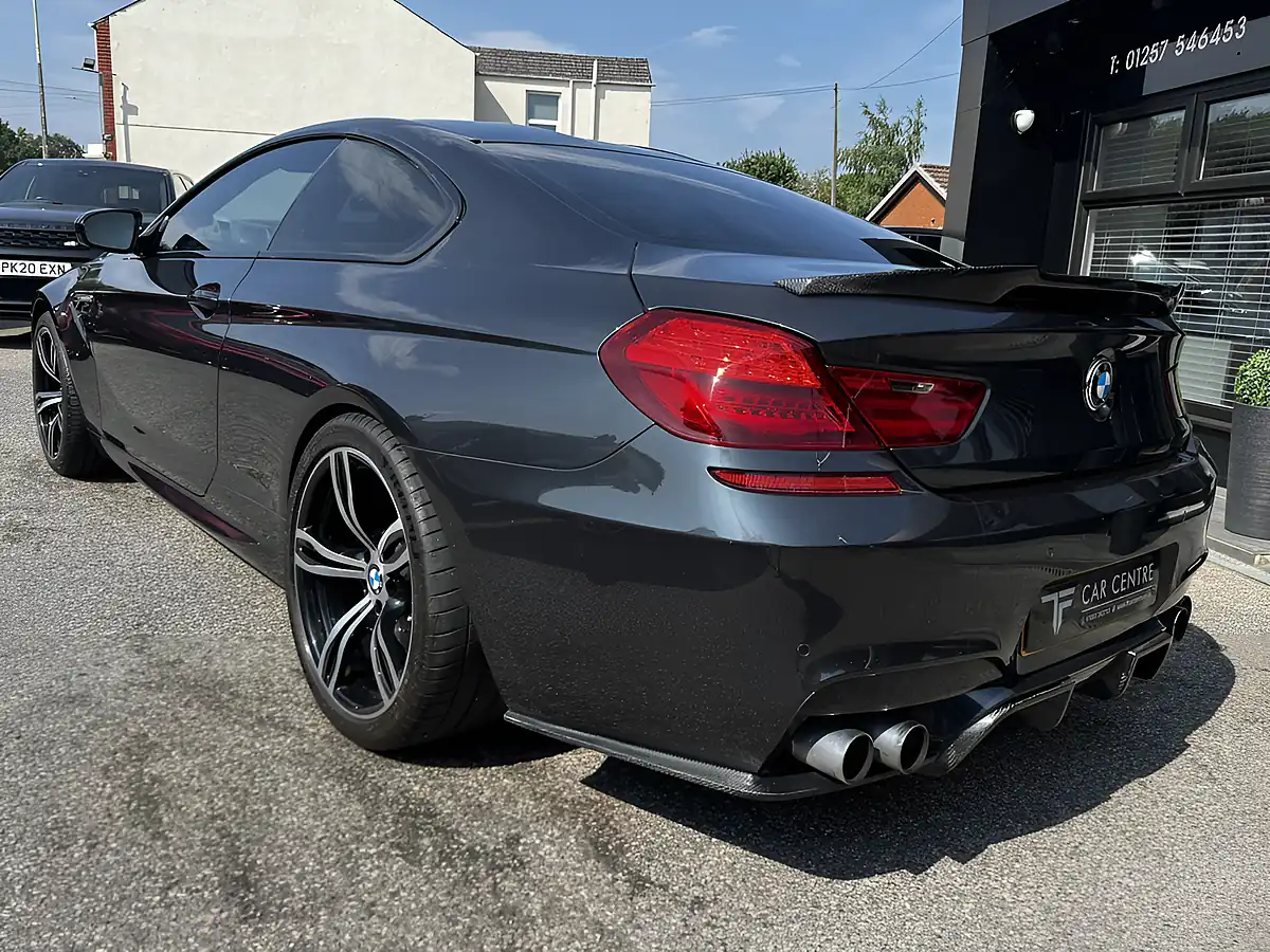 Used 2006 BMW 6 Series M6 Grey - Interior and Exterior details 5