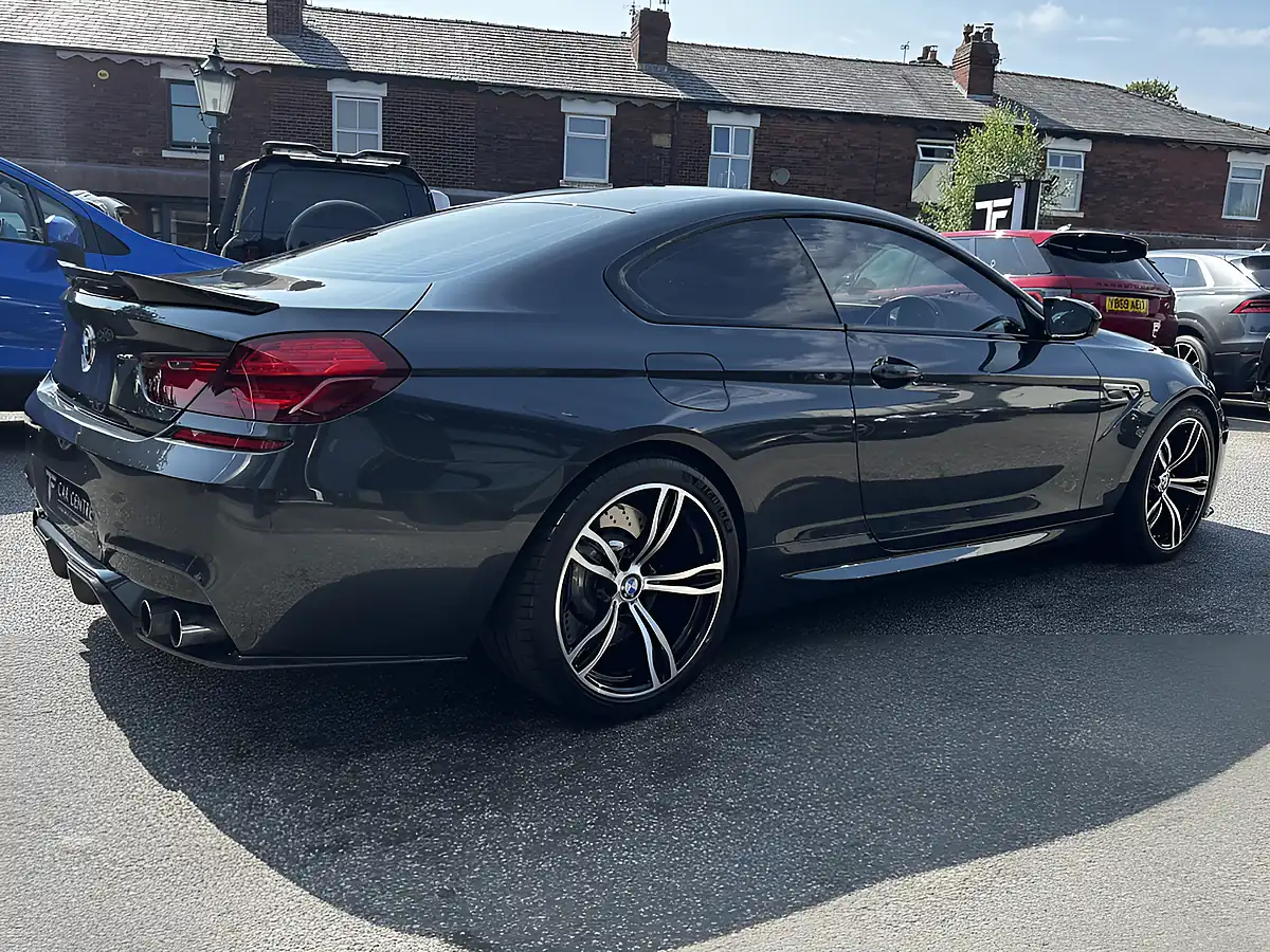 Used 2006 BMW 6 Series M6 Grey - Interior and Exterior details 7