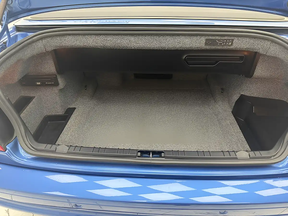 Used 2006 BMW M3 Convertible Estoril Blue - Interior and Exterior details 13