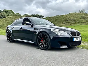 Used 2006 BMW M5 Smg Euro 4 4dr Black - Interior and Exterior details 5
