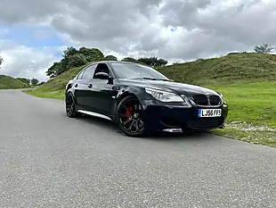 Used 2006 BMW M5 Smg Euro 4 4dr Black - Interior and Exterior details 9
