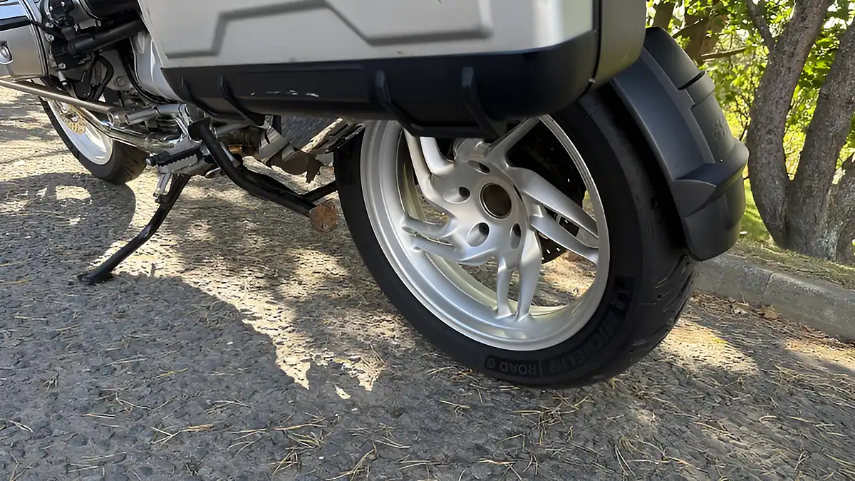 Used 2006 BMW R1200GS Black - Interior and Exterior details 13
