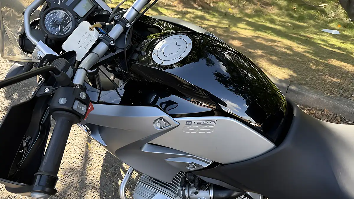 Used 2006 BMW R1200GS Black - Interior and Exterior details 15