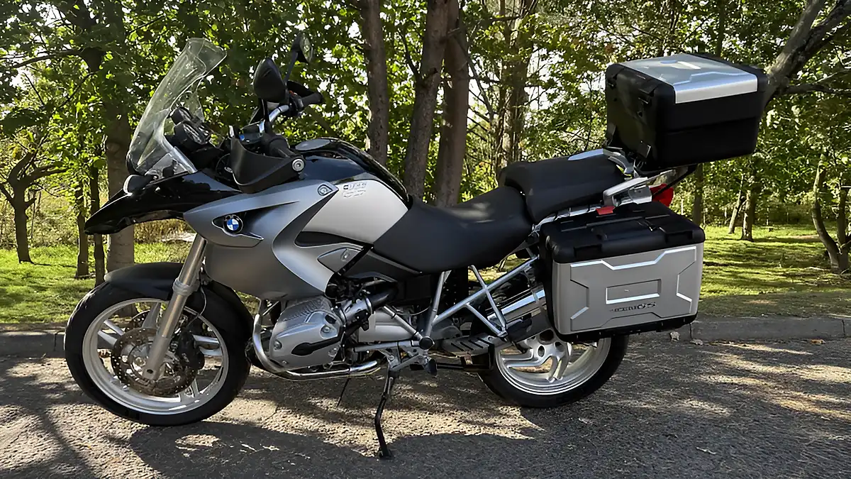 Used 2006 BMW R1200GS Black - Interior and Exterior details 4