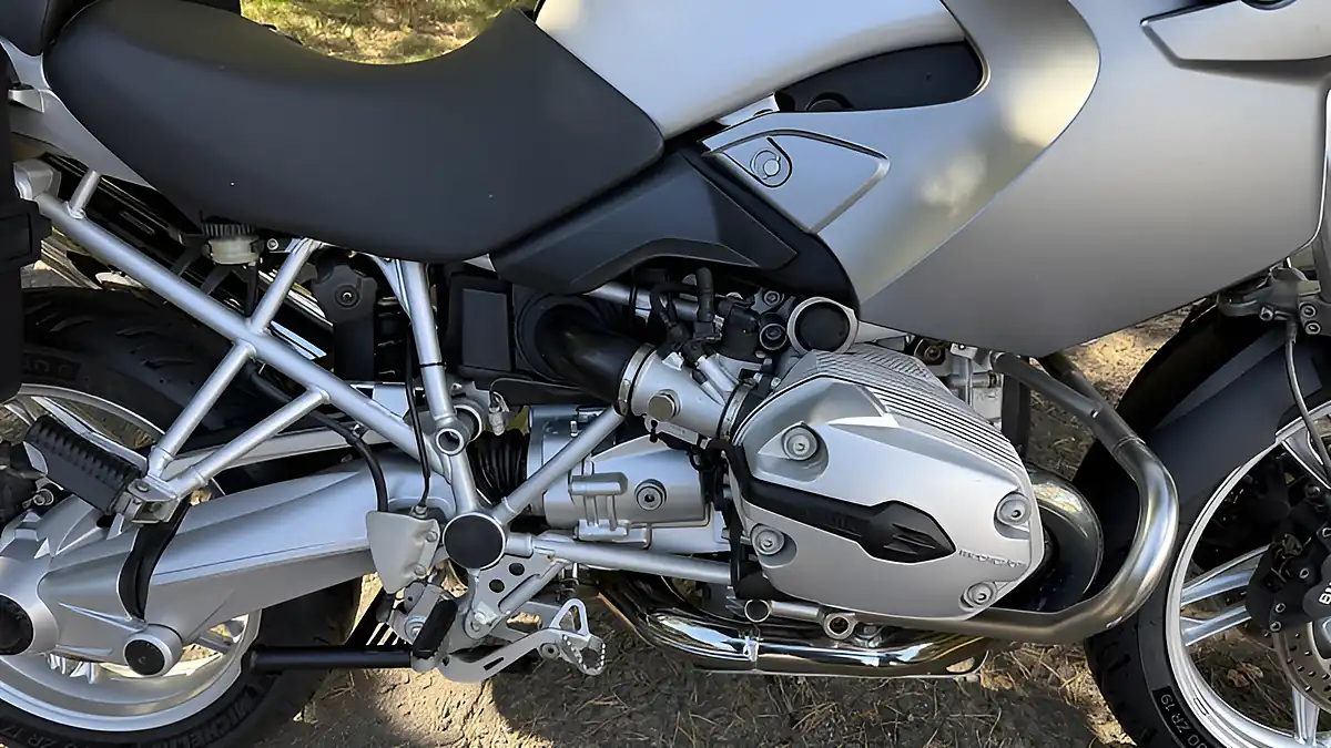 Used 2006 BMW R1200GS Black - Interior and Exterior details 7