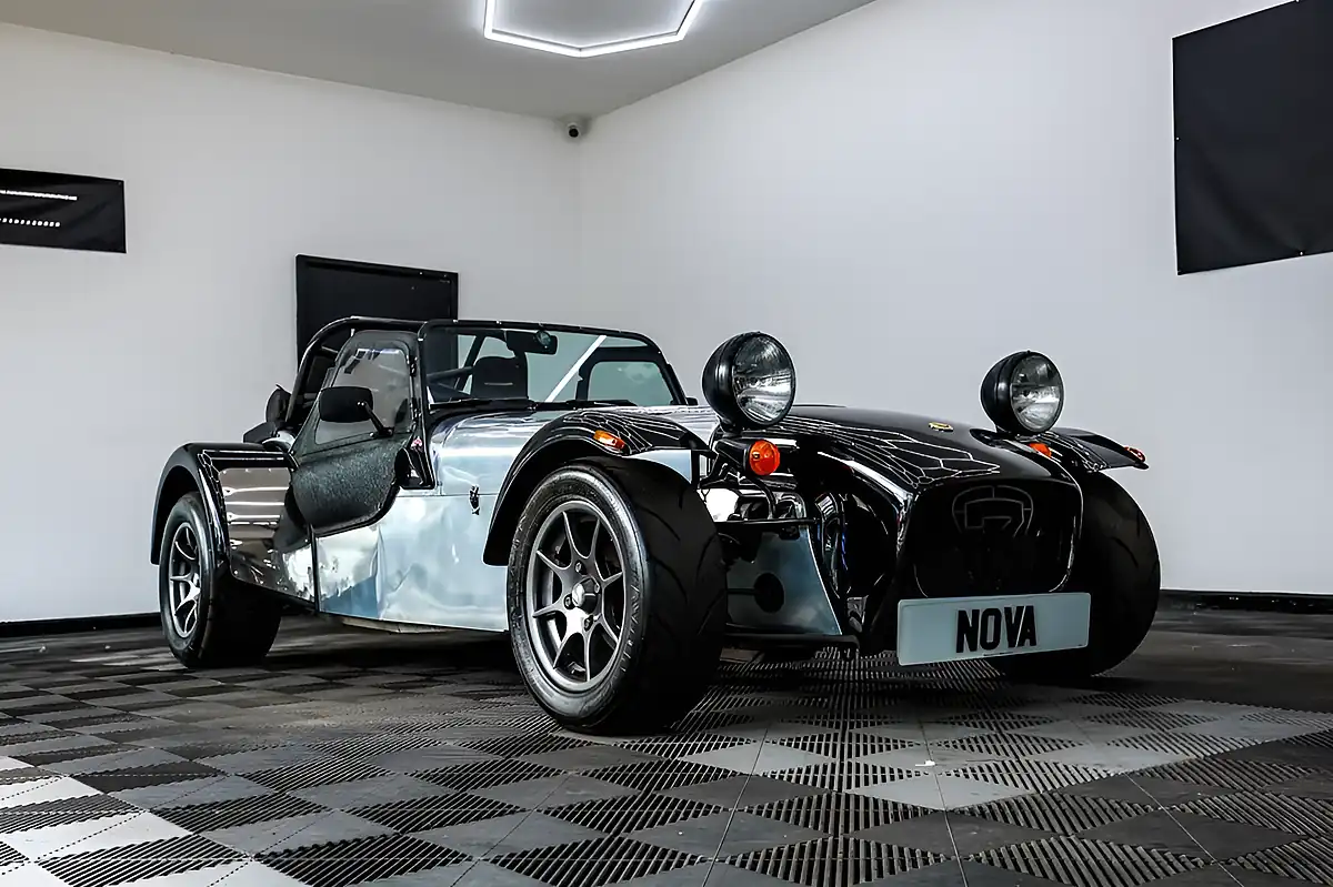 Used 2006 Caterham Seven Black - Interior and Exterior details 3