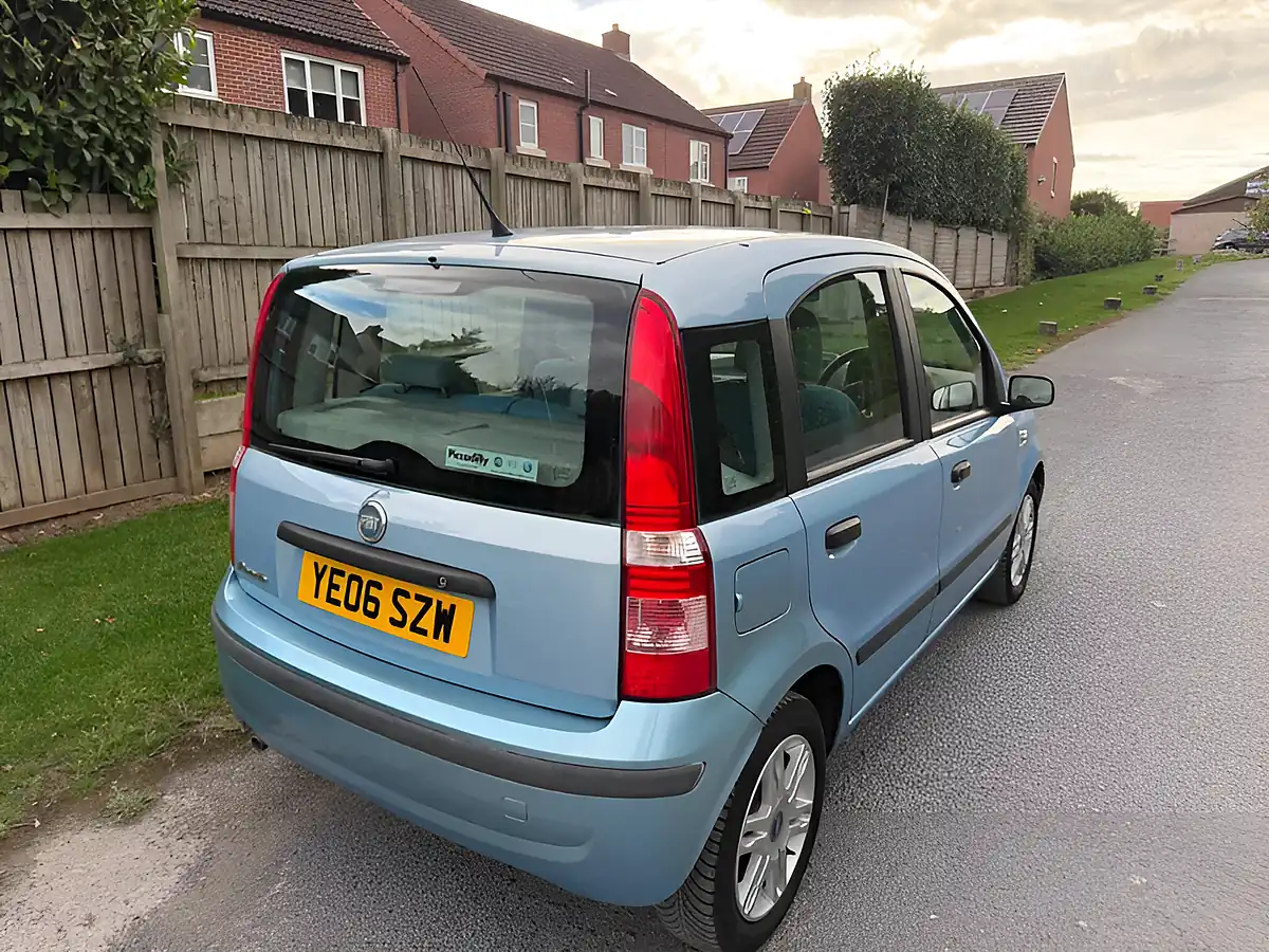Used 2006 Fiat Panda Eleganza Blue - Interior and Exterior details 3