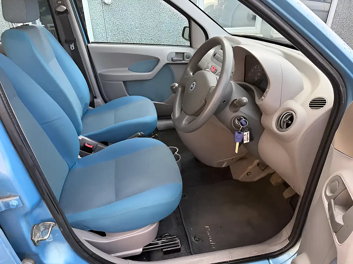Used 2006 Fiat Panda Eleganza Blue - Interior and Exterior details 8
