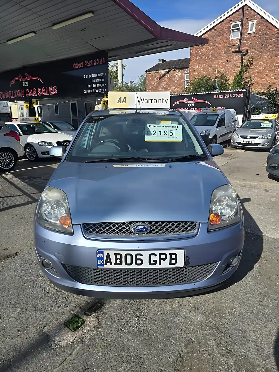 Used 2006 Ford Fiesta Ghia Blue - Interior and Exterior details 4