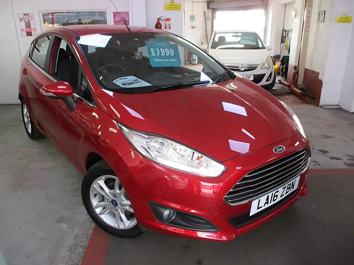 Used 2006 Ford Fiesta Zetec Red - Interior and Exterior details 16