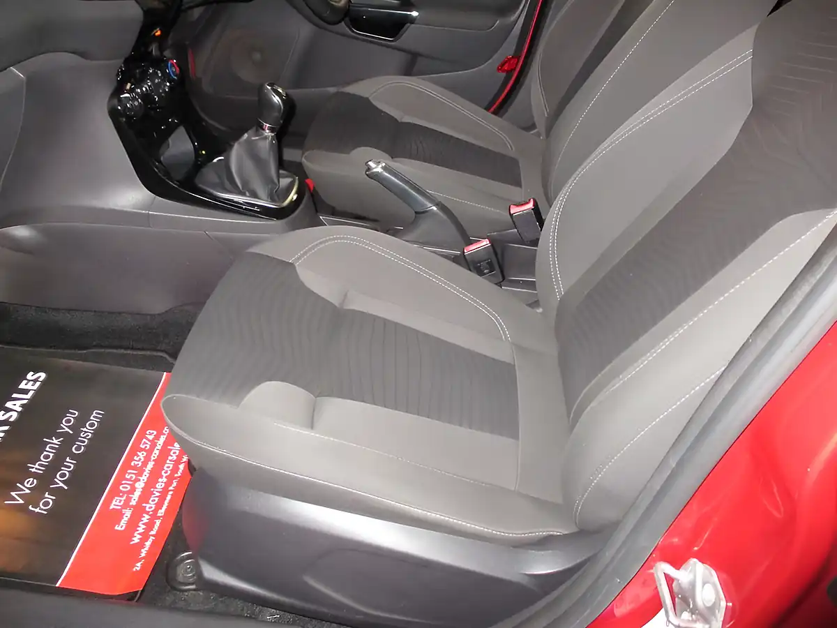 Used 2006 Ford Fiesta Zetec Red - Interior and Exterior details 9