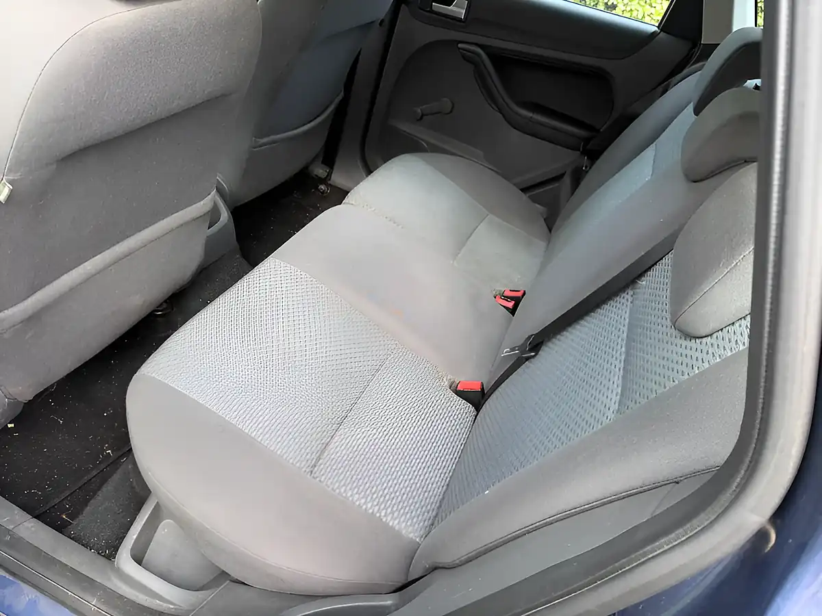 Used 2006 Ford Focus Sport Blue - Interior and Exterior details 10