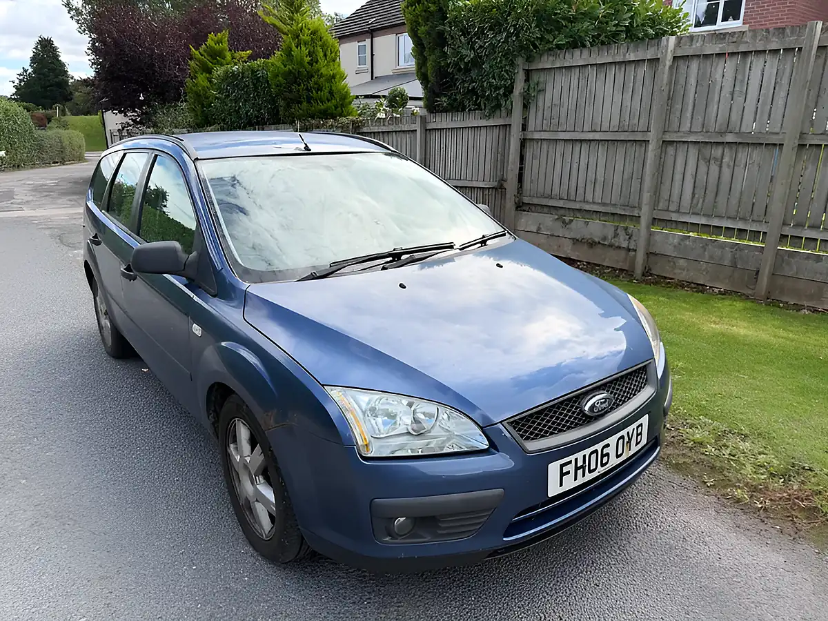 Used 2006 Ford Focus Sport Blue - Interior and Exterior details 14