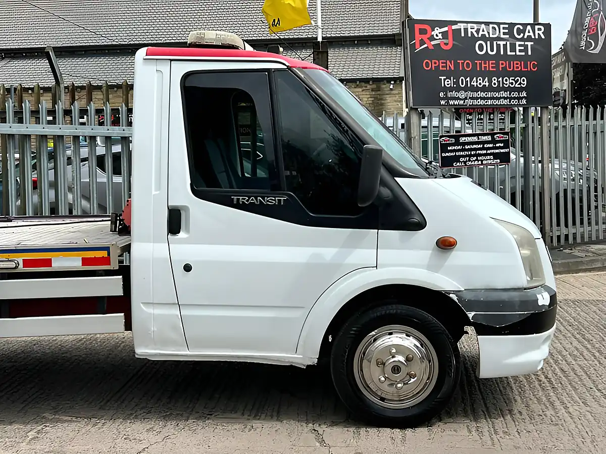 Used 2006 Ford Transit 350 Lwb White - Interior and Exterior details 5
