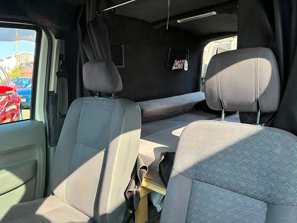 Used 2006 Ford Transit Connect T200 L Grey - Interior and Exterior details 11