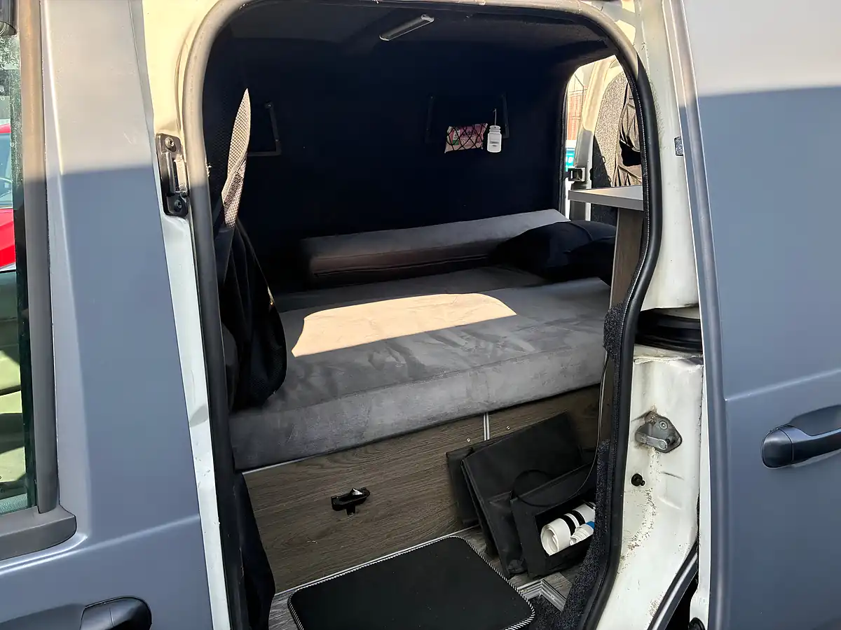 Used 2006 Ford Transit Connect T200 L Grey - Interior and Exterior details 12