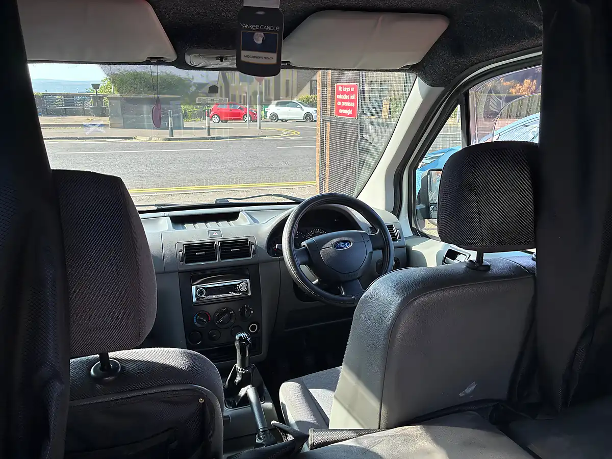 Used 2006 Ford Transit Connect T200 L Grey - Interior and Exterior details 13