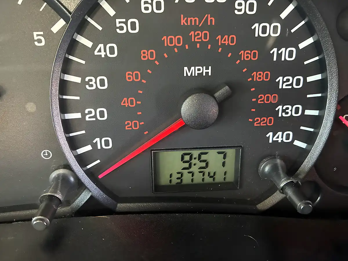 Used 2006 Ford Transit Connect T200 L Grey - Interior and Exterior details 14