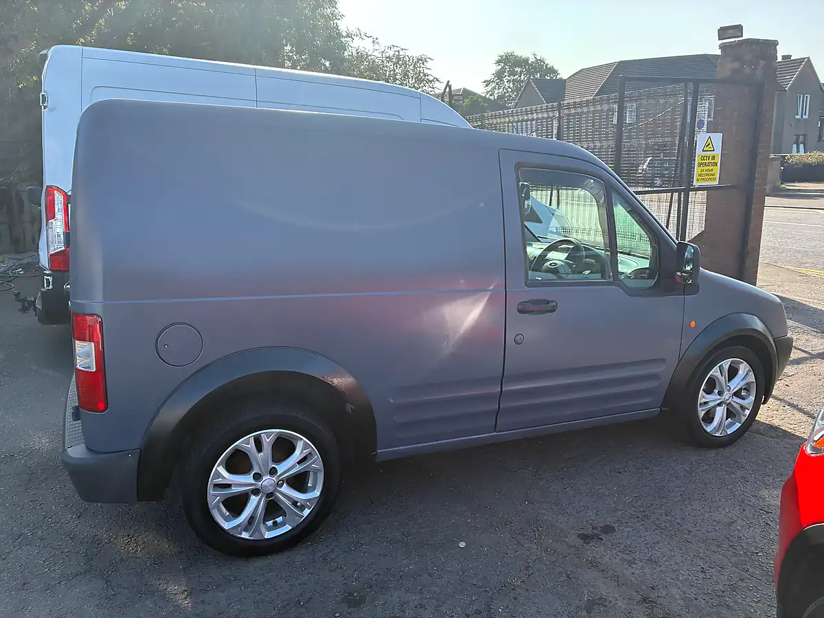 Used 2006 Ford Transit Connect T200 L Grey - Interior and Exterior details 3