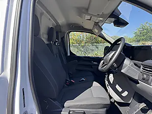 Used 2006 Ford Transit Custom Limited Frozen White - Interior and Exterior details 17