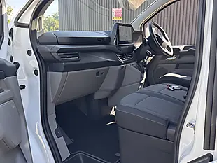 Used 2006 Ford Transit Custom Limited Frozen White - Interior and Exterior details 5