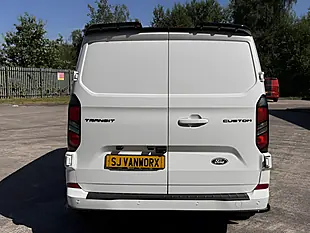 Used 2006 Ford Transit Custom Limited Frozen White - Interior and Exterior details 8