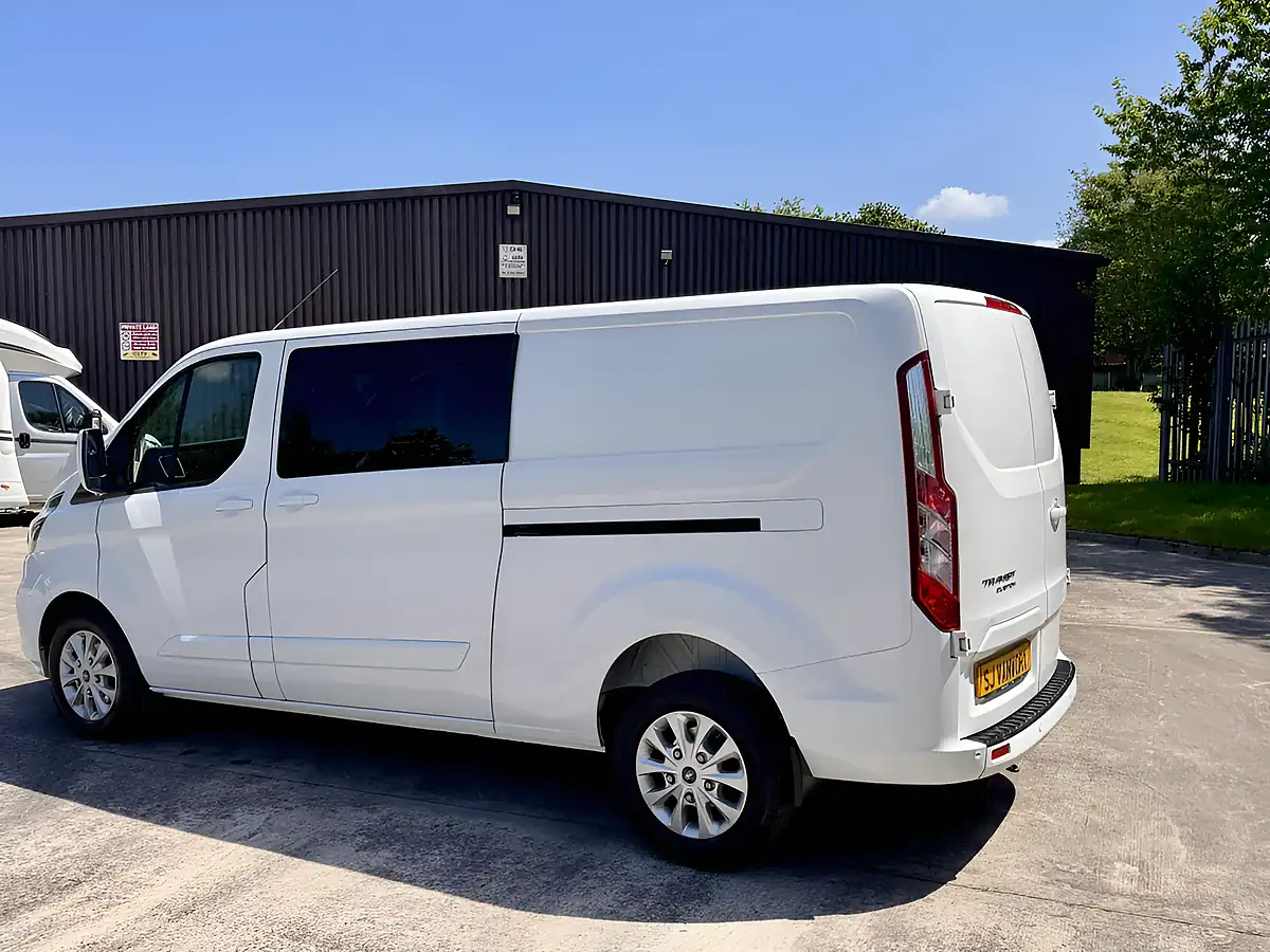 Used 2006 Ford Transit Custom Limited White - Interior and Exterior details 16