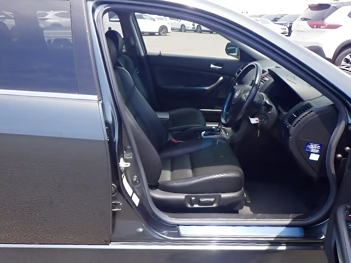Used 2006 Honda Accord Type S Green - Interior and Exterior details 10