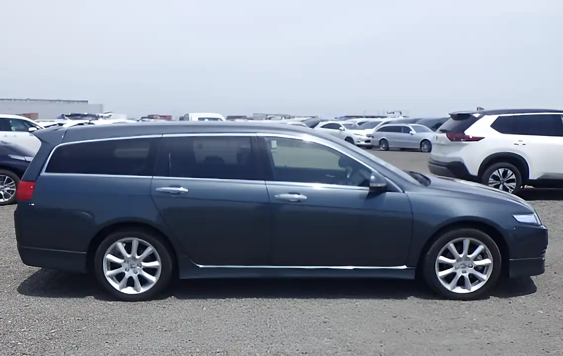 Used 2006 Honda Accord Type S Green - Interior and Exterior details 5